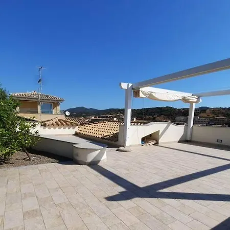 Moderno Ed Elegante Con Veranda Panoramica Privata וילה *